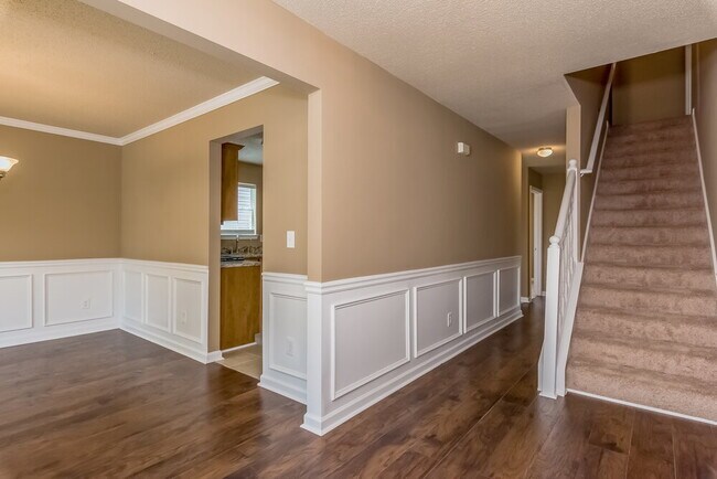 Building Photo - 119 Baywood Way