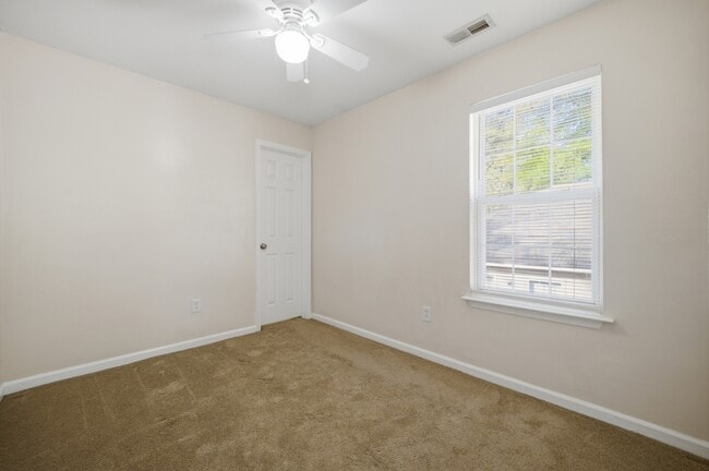 Building Photo - 5109 James St