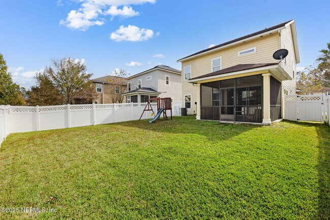 Building Photo - 92 Fernbrook Dr