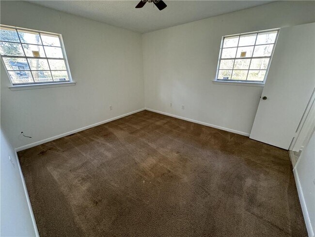 Building Photo - 7445 Bowers Ln