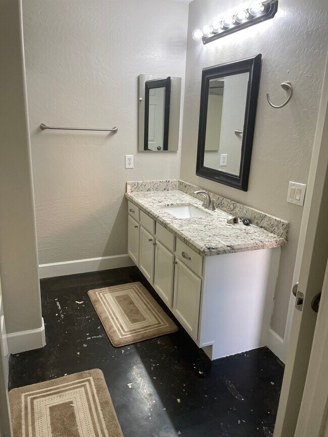 Building Photo - 4339 E Shapinsay Dr