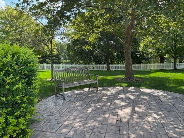 Building Photo - 2776 S Knightsbridge Cir