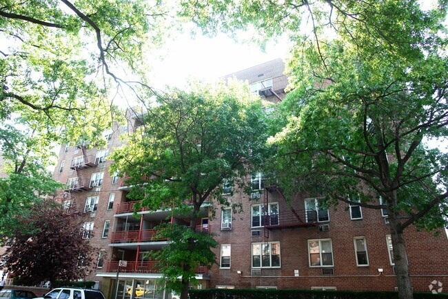 Building Photo - Roosevelt House