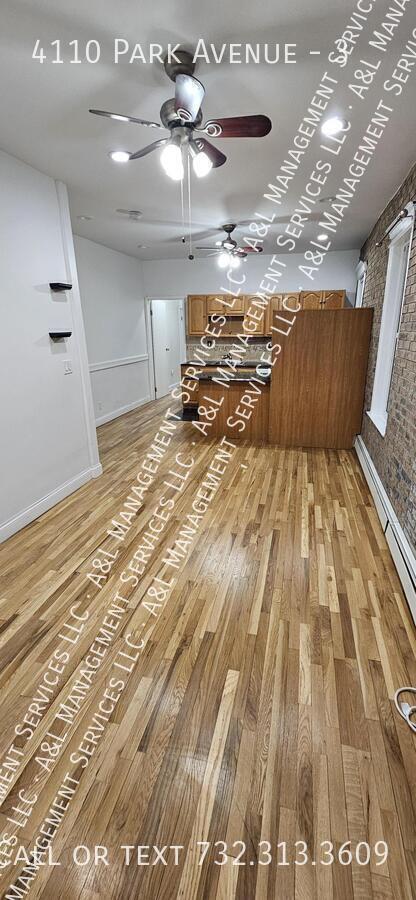 Building Photo - 4110 Park Ave