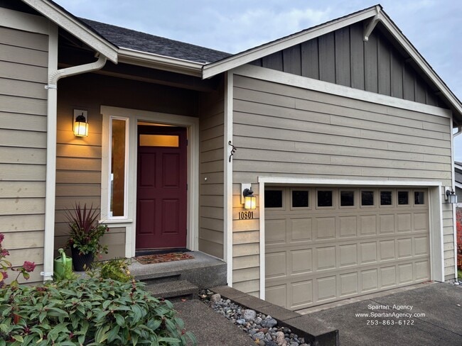 Building Photo - 10801 171st Ave Ct E