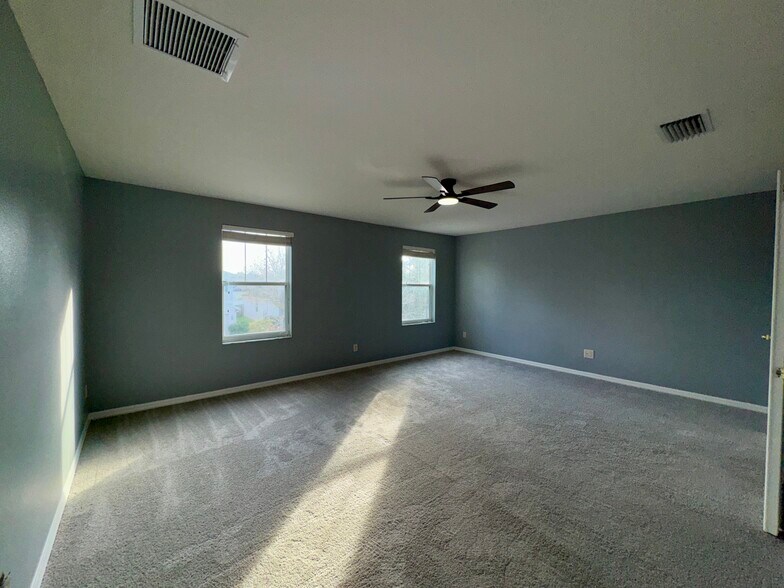 Building Photo - 18403 Fish Loop