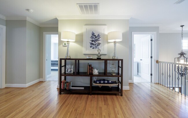 Building Photo - Beautiful home in Charleston walk community!