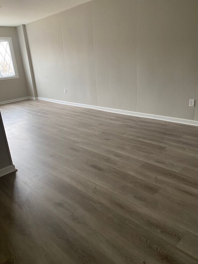 Building Photo - House for Rent in Chester