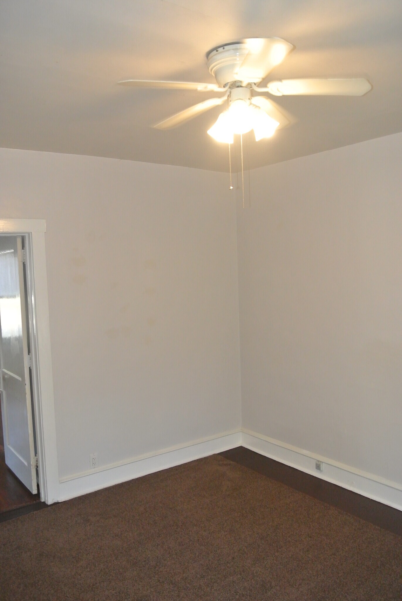 Building Photo - 328 High Street