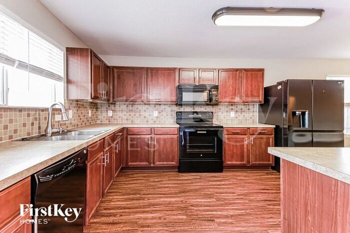 Building Photo - 229 Silver Spur Dr
