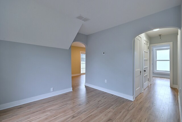 Building Photo - 6424 Sinclair Ave