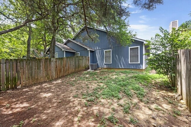 Building Photo - 2609 Alcott Ln