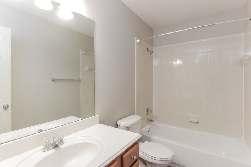 Building Photo - 3505 Vicki Ln