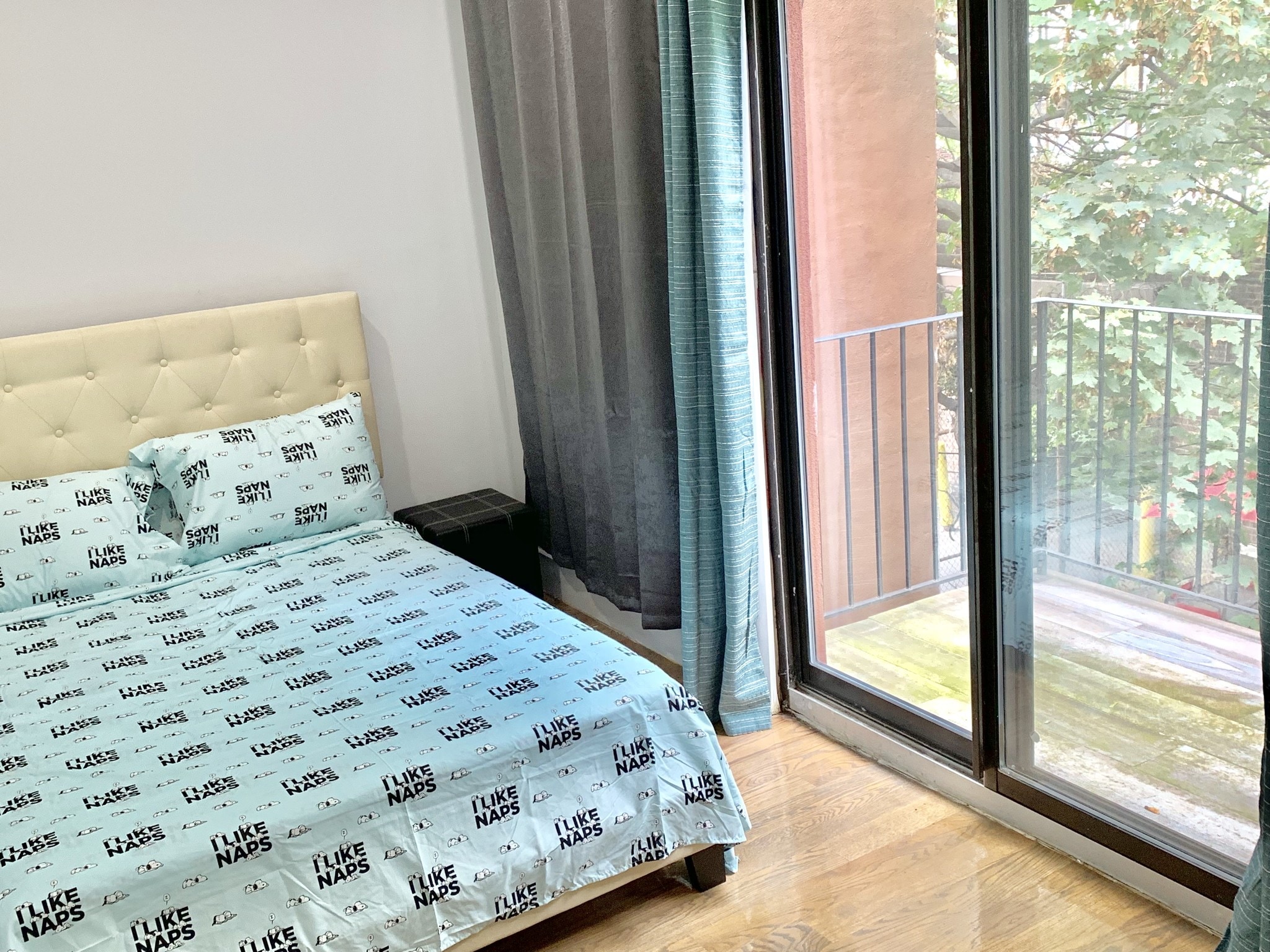 Building Photo - 1893 Pacific St