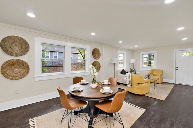 Building Photo - Avondale Gem!! - 3 Bed/2 Bath