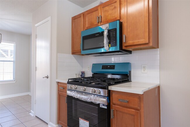 Building Photo - 2706 Star Peak Dr