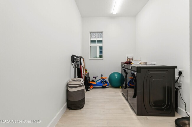 Building Photo - 3256 Kamin Dr