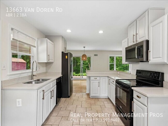 Building Photo - 13663 Van Doren Rd