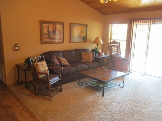 Building Photo - 4751 W Bison Ln