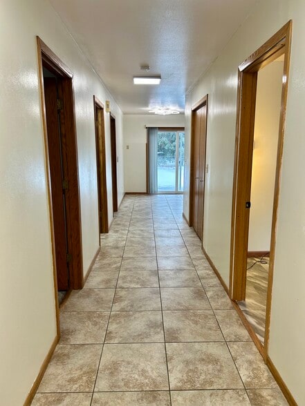 Building Photo - 6008 Jessica St