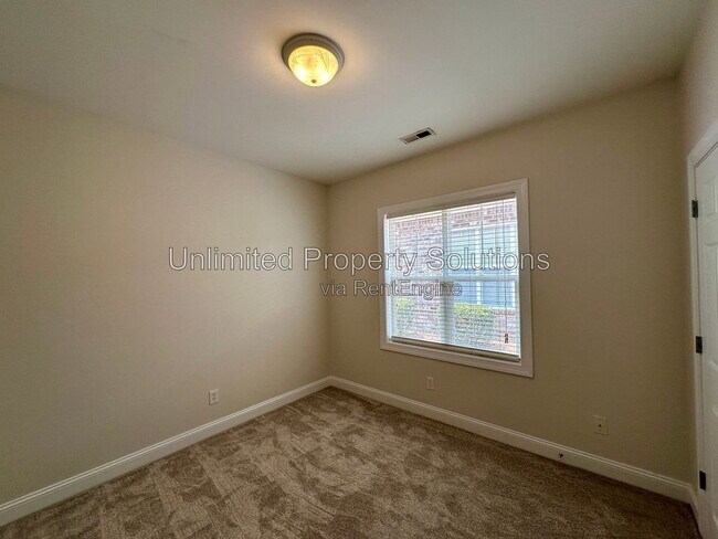 Building Photo - 5009 Whitner Dr