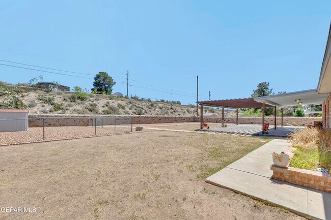 Building Photo - 7112 Ramada Dr