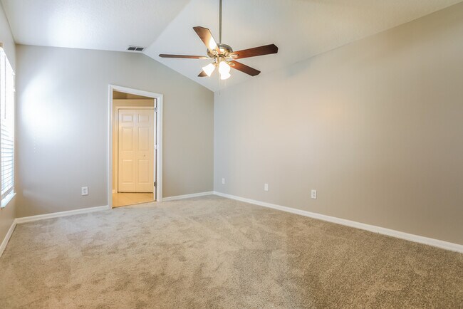 Building Photo - 7541 Oxford Garden Cir