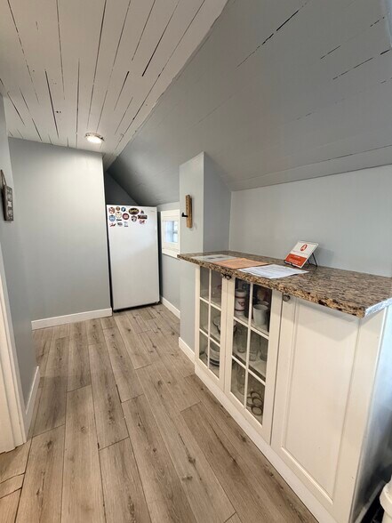 Building Photo - 105 Auburn Ave NE