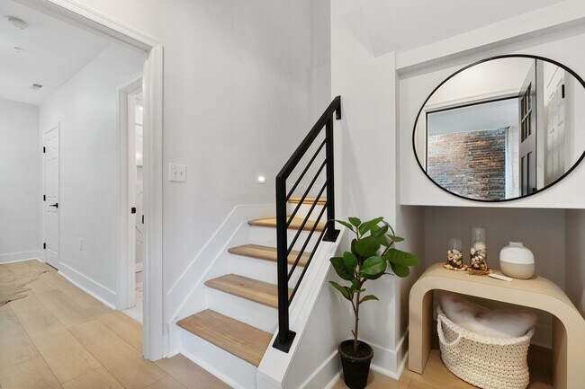 Building Photo - STUNNING 4 Level Fells Point Rowhome! WITH...