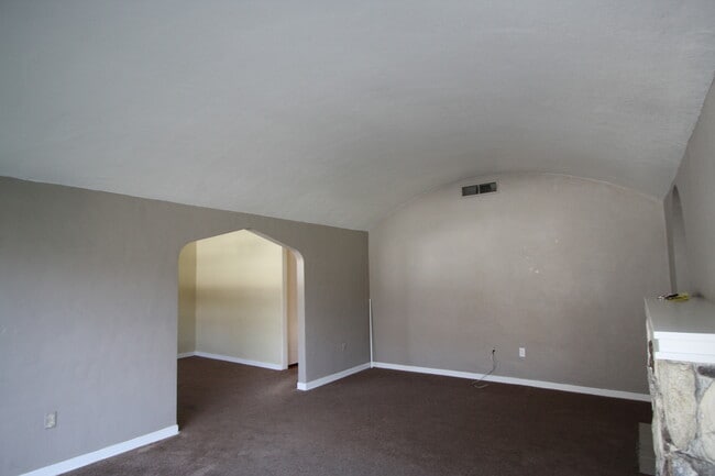 Building Photo - 4508 E Illinois Ave