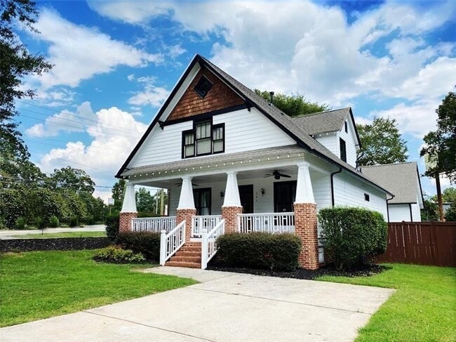 Primary Photo - 286 Morgan Pl SE