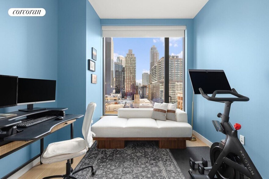 Building Photo - 11 Hoyt St