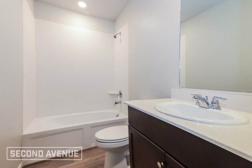 Building Photo - 5915 Nyquist Wy