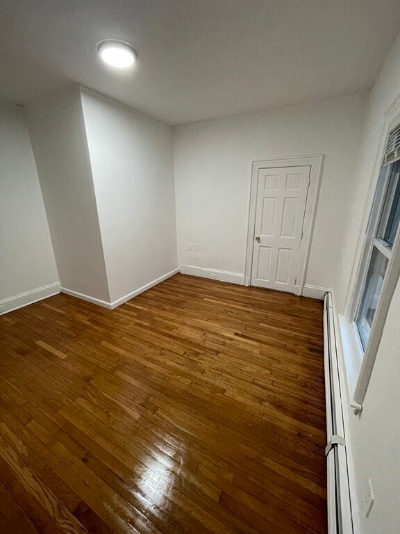 Building Photo - 369 Prospect St