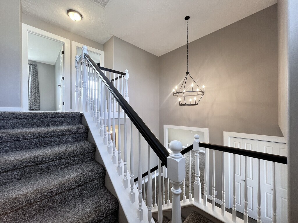 Building Photo - 2541 E Clarene Ct