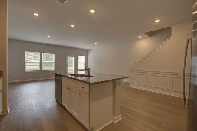 Building Photo - 4105 Quincy Adams Ln