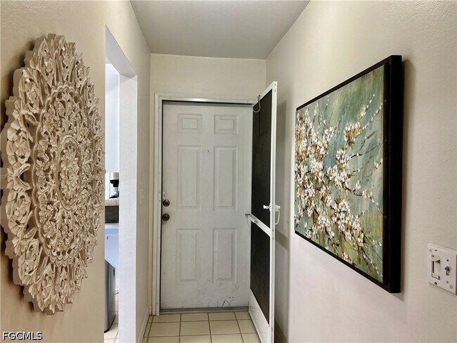 Building Photo - 6300 South Pointe Blvd