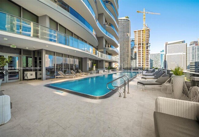 Building Photo - 1000 Brickell Plaza