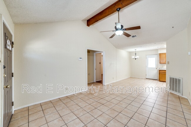 Building Photo - 5602 Ivanhoe St