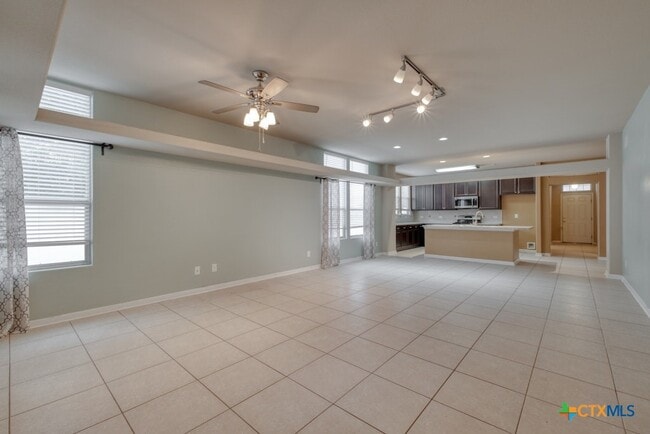 Building Photo - 338 Newberry Tr