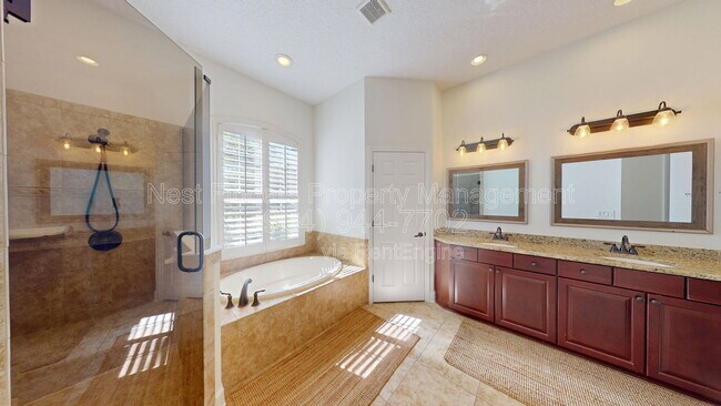 Building Photo - 283 Holland Dr