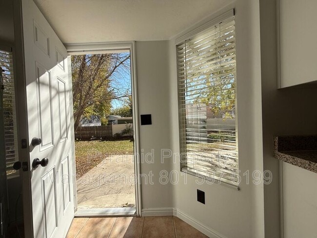 Building Photo - 4111 W 9580 S