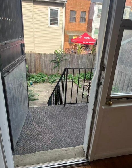 Building Photo - 102-19 Martense Ave