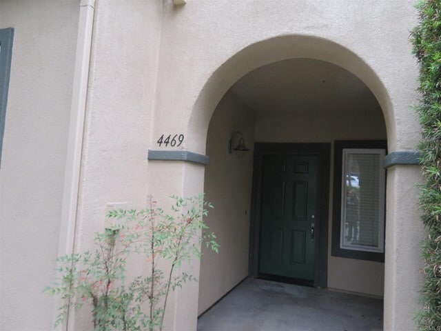 Building Photo - 4469 Avenida Aquila