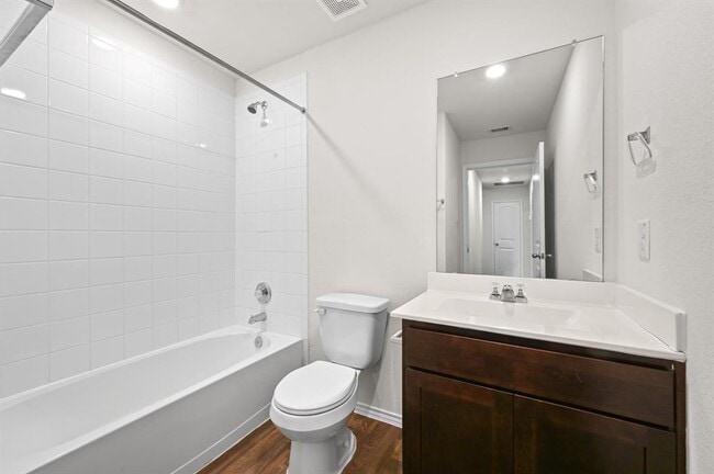 Building Photo - 412 Sickle Lp