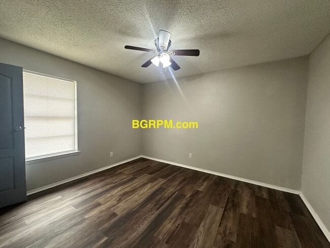 Building Photo - 1812 Neely St