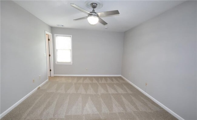 Building Photo - 1359 Oakengate Dr