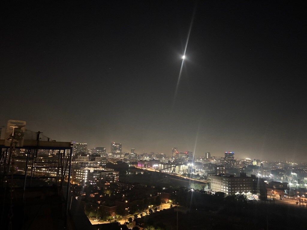 18th Floor Night View - 1160 N Larrabee St