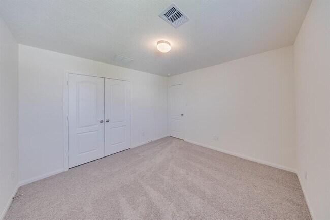 Building Photo - 8130 Leisure Pt Dr