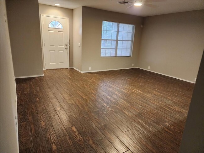 Building Photo - 14910 Rain Dance Dr